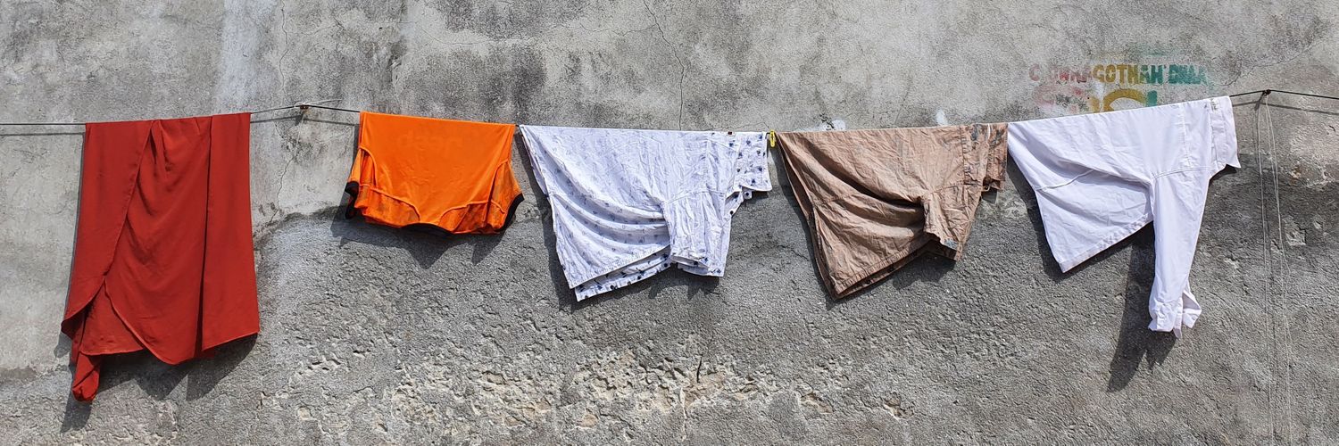 އަލީ އިނގޭތަ؟ banner