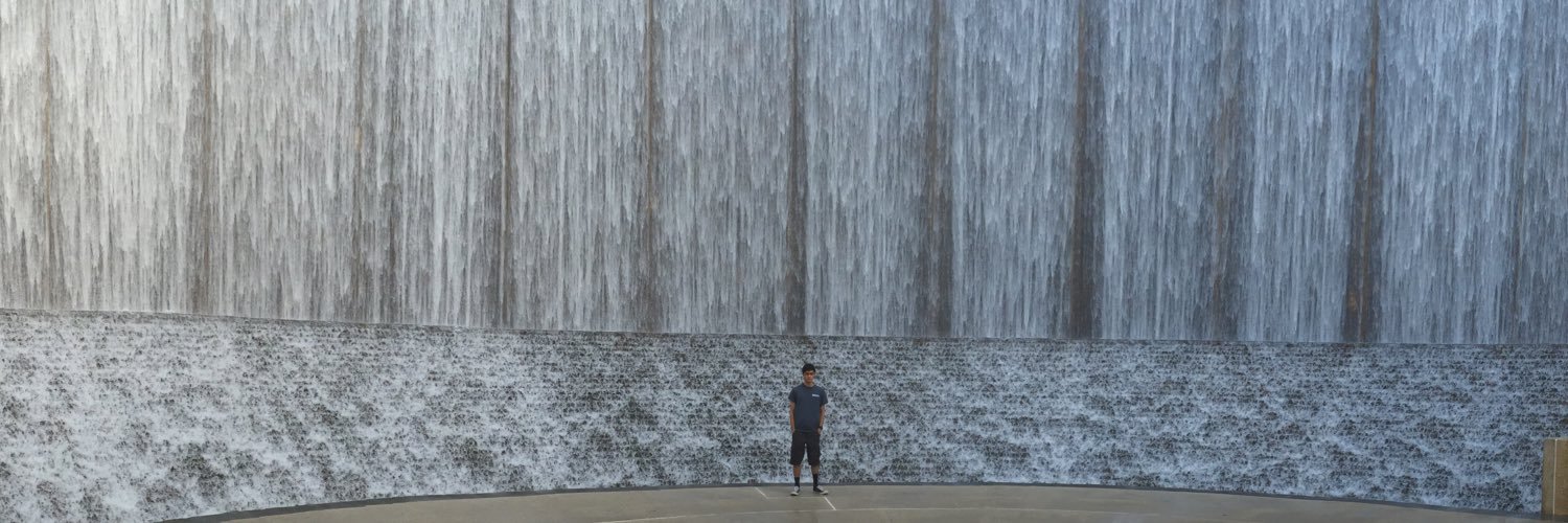 zzhashmy's profile banner image