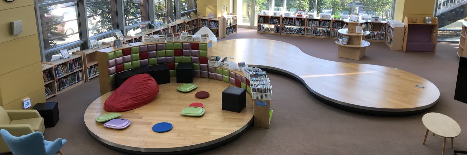 librarianf's profile banner image
