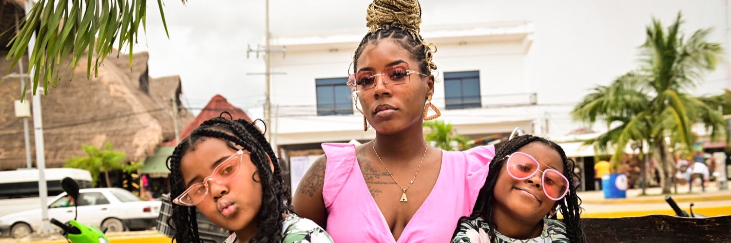 nette09's profile banner image