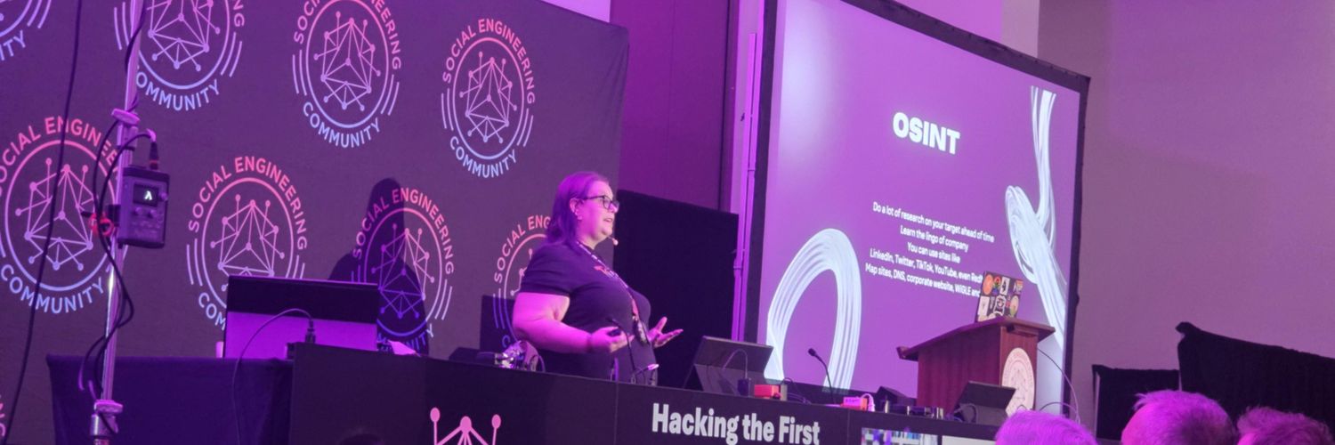 Edna (they/them) 🅅 banner