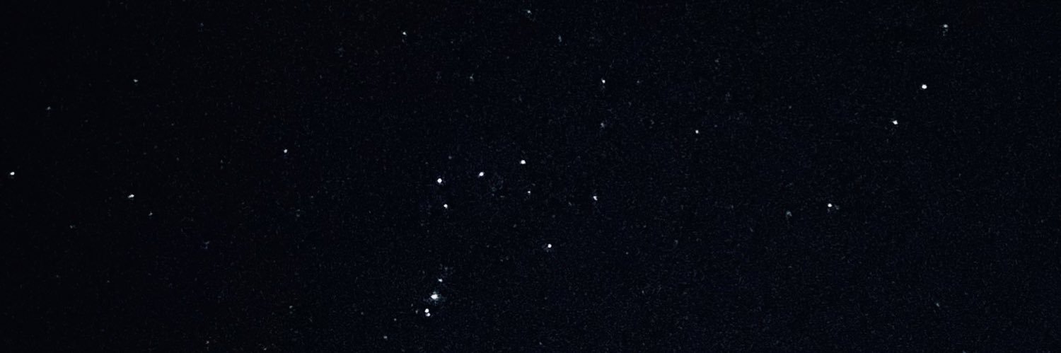 meniiiiis's profile banner image