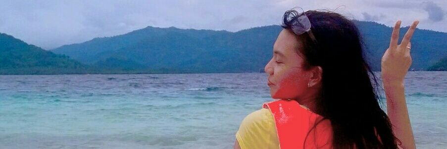 yintanz's profile banner image