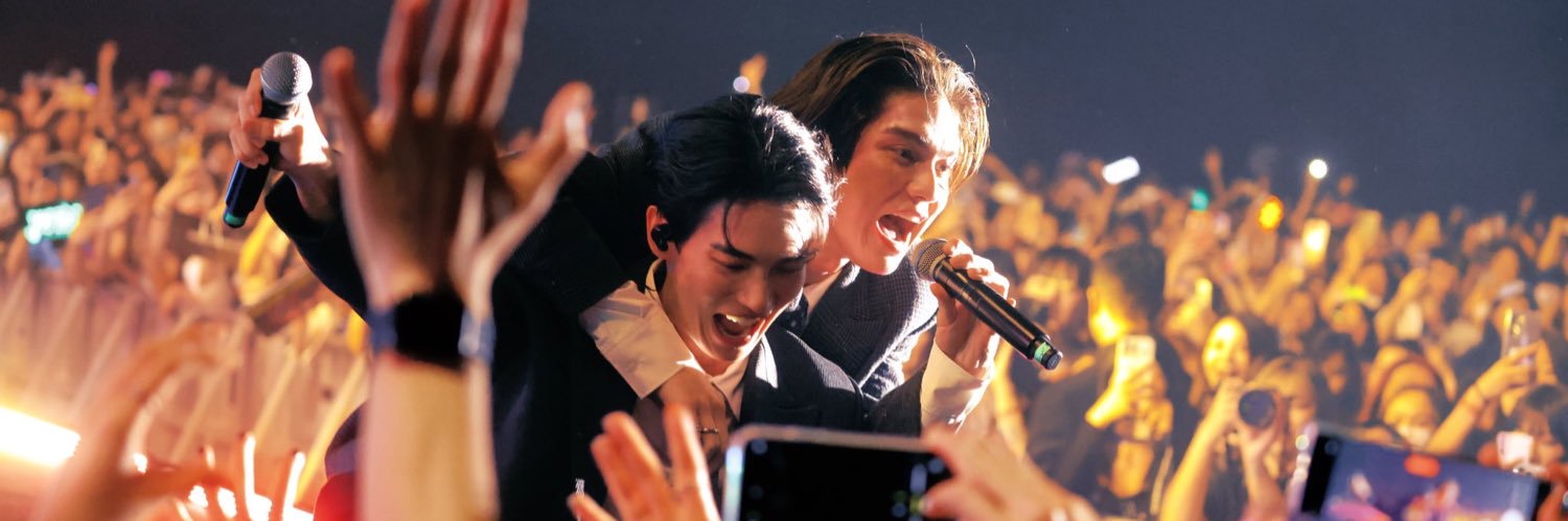 wiratchanok's profile banner image