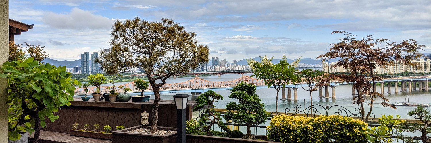 Mickey Kim (미키김 김현유) banner