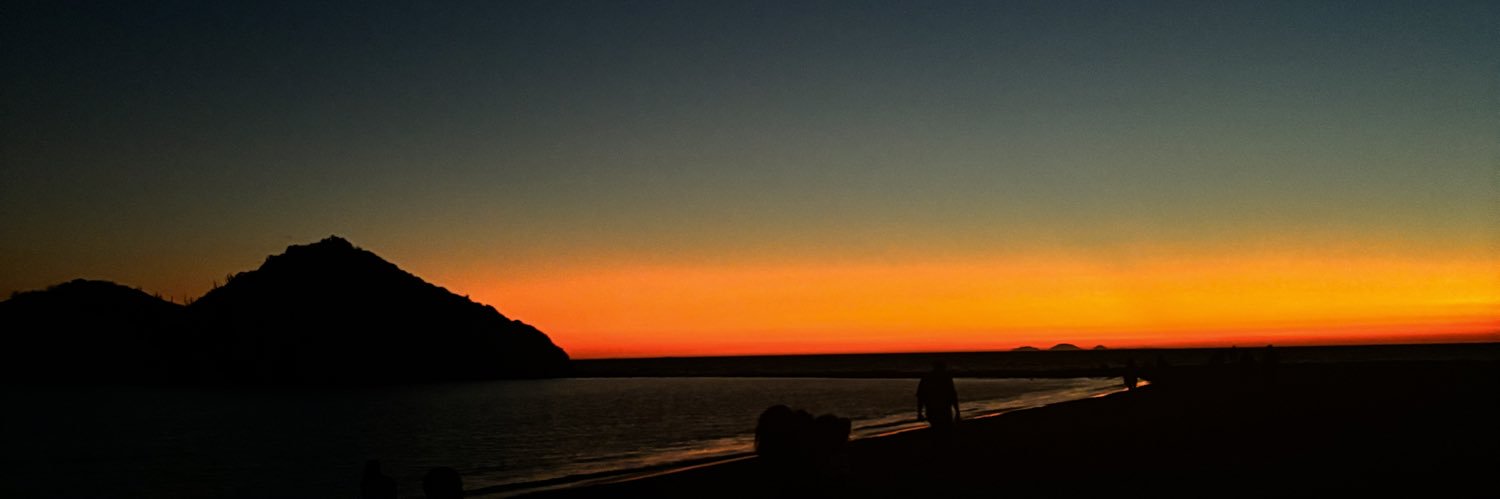 pau_mendivil's profile banner image
