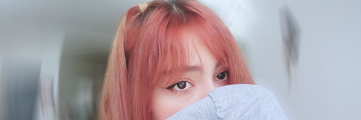 Rose_hashemi's profile banner image