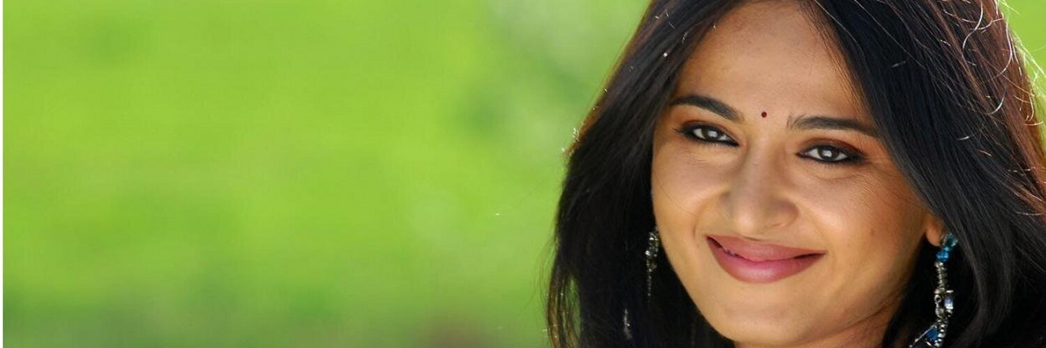 Anushka Shetty Profile Banner