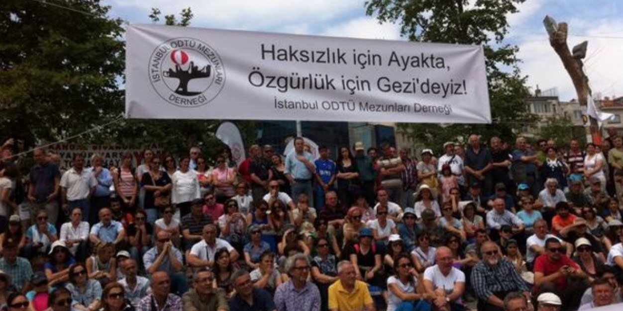 hlya374's profile banner image