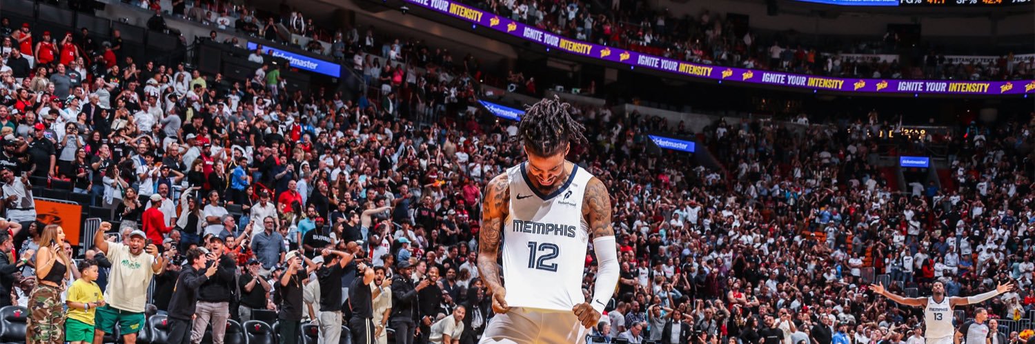 elea (she/her) banner