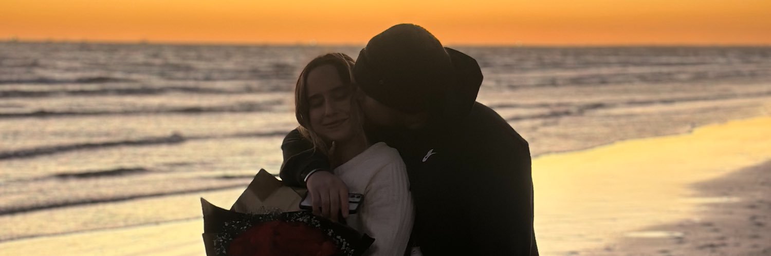Karladaniela185's profile banner image