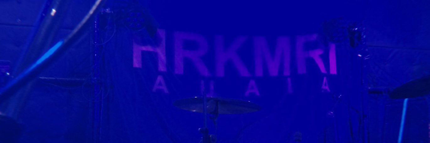 yu banner