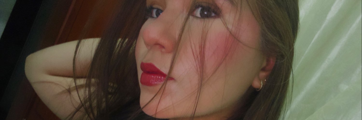 L💋 banner