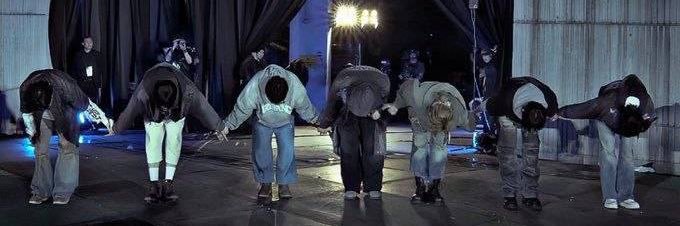 تیره ترین دونه برف🖤❄️ banner