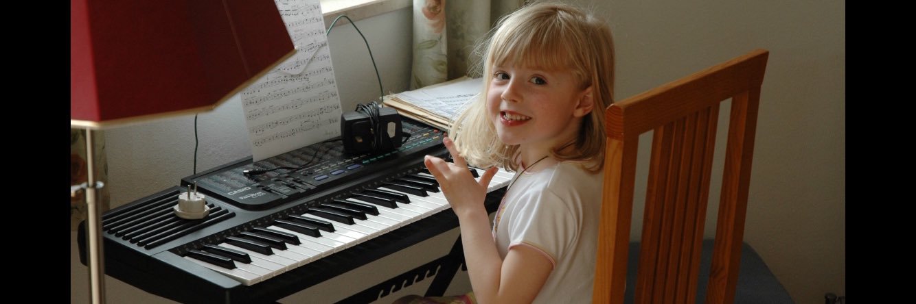 ingram_ella's profile banner image