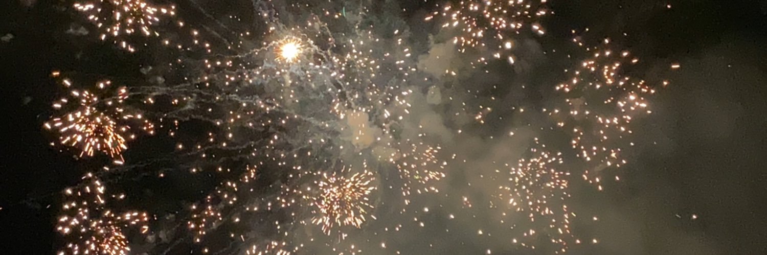 Daniaamani's profile banner image