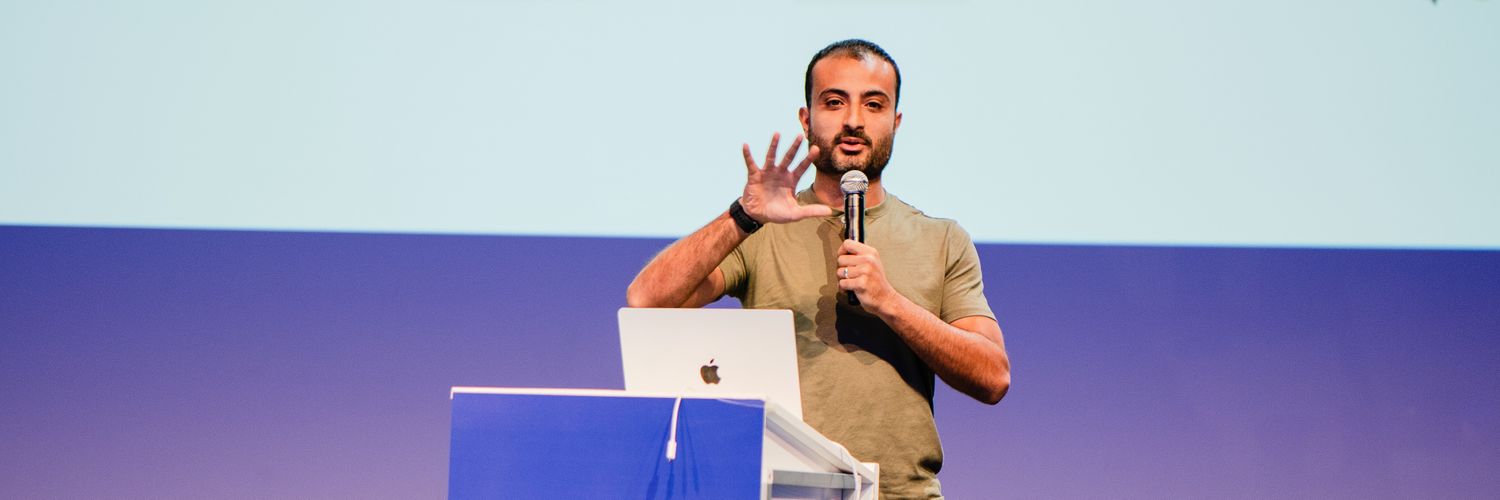 Hussien 🇨🇦 banner