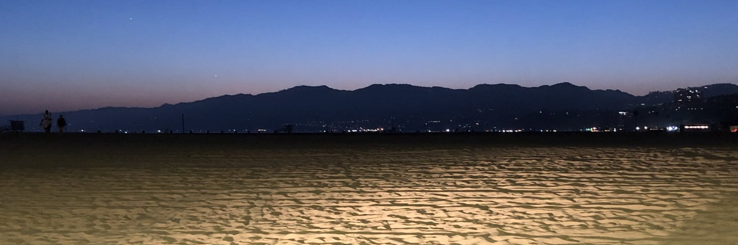 deeceetwo's profile banner image