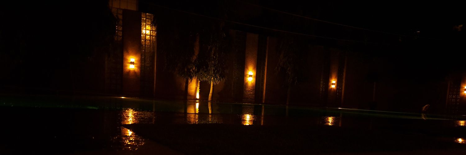 fullmoonvi's profile banner image