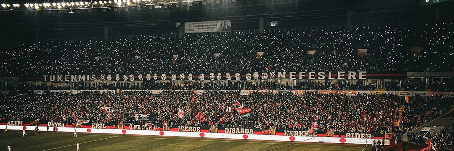 esesefiri's profile banner image