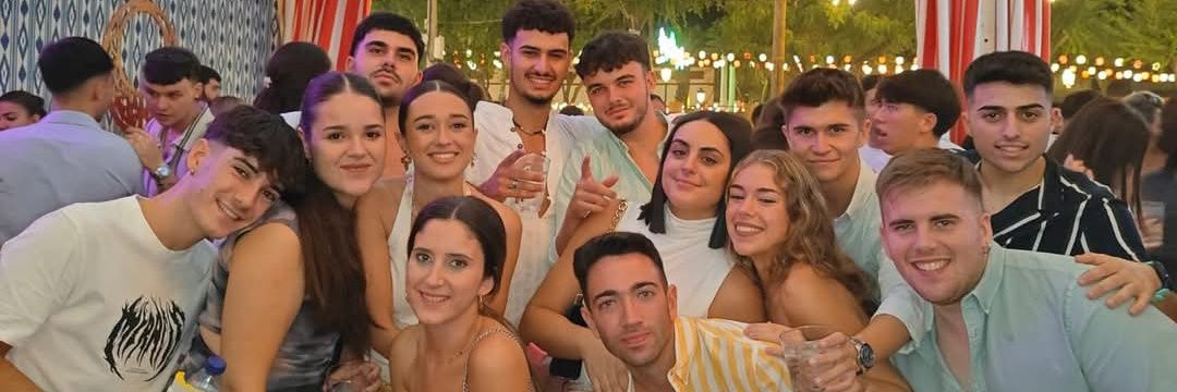 lauraap_26's profile banner image