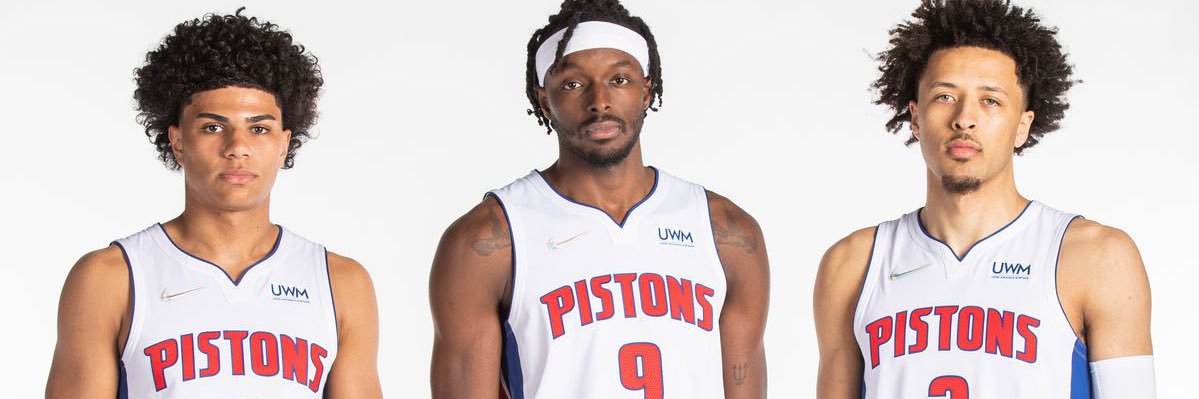 Sidelines Detroit Pistons banner