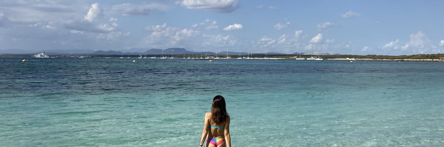 MARÍA💛 banner
