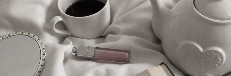 𝒀𝑰𝑨𝑵𝑵𝑨. banner