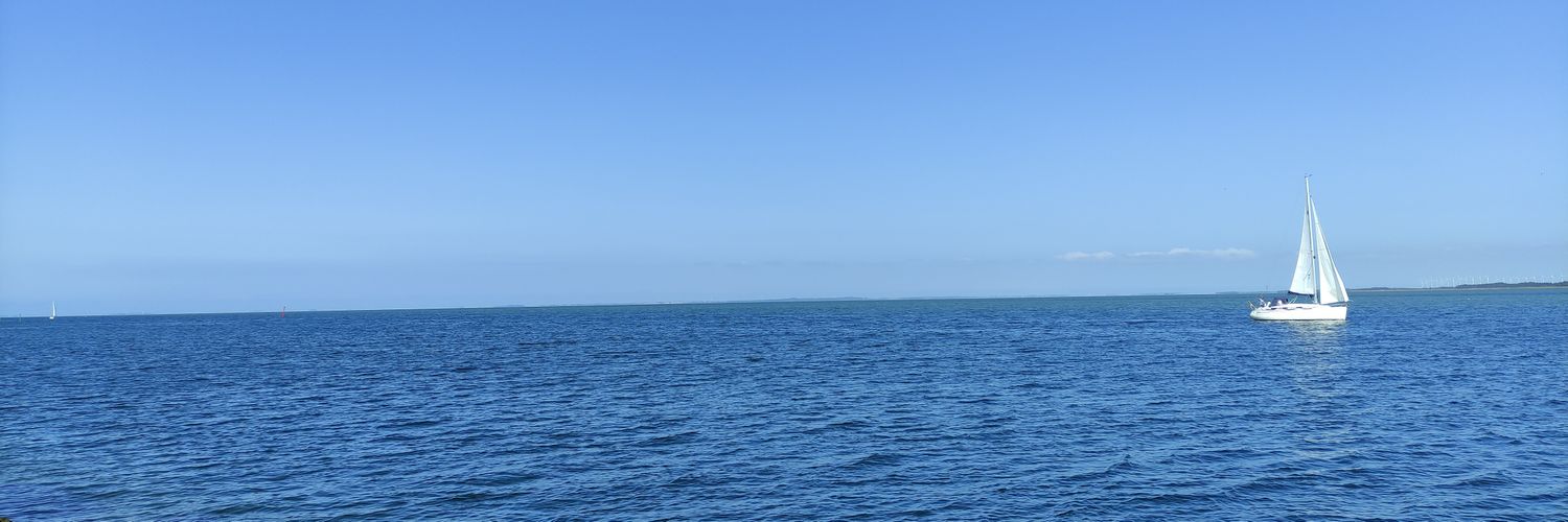 kusmavi1979's profile banner image