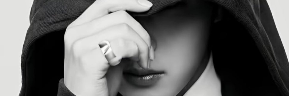 m⍺ί⍺ 𓍯 banner