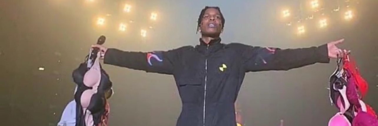 🧑🏾‍🦲 banner