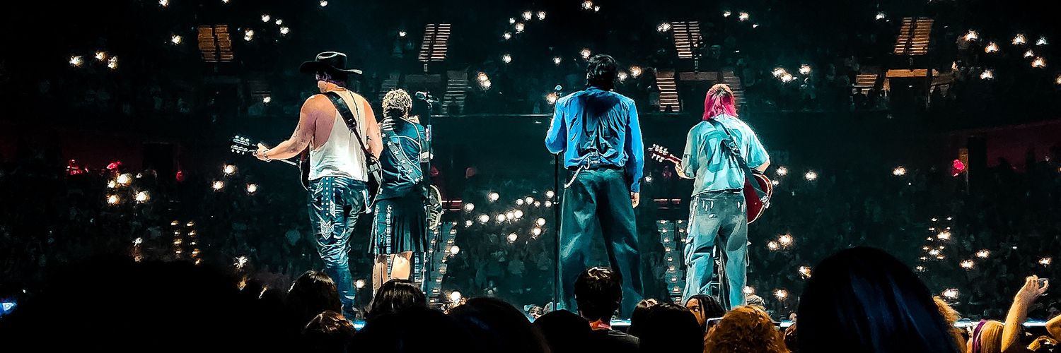 DelicateDaisy28's profile banner image
