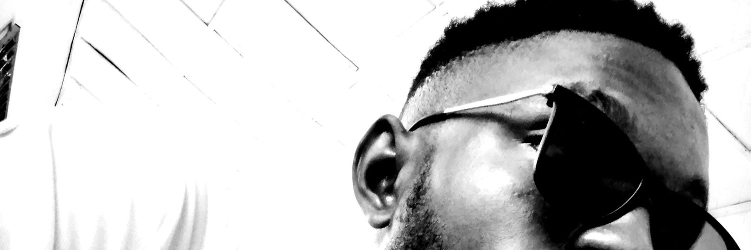 bizzulee's profile banner image