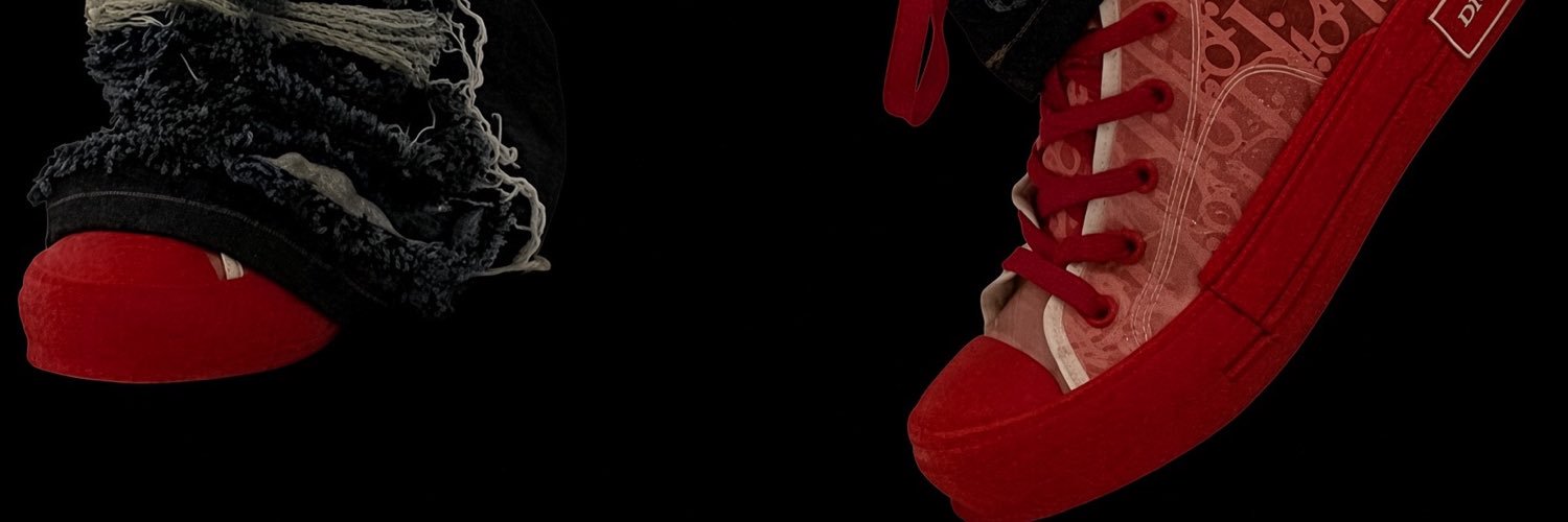 zzeilish's profile banner image