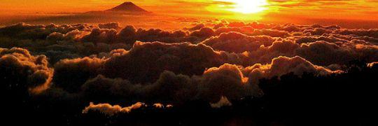 menyebabkan's profile banner image