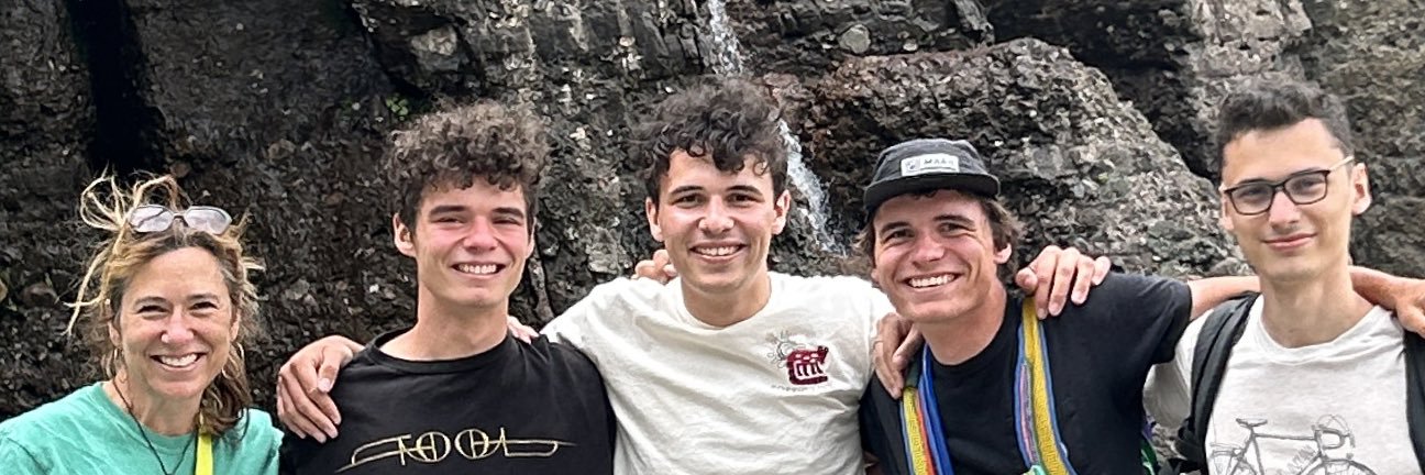 lynnhouse's profile banner image