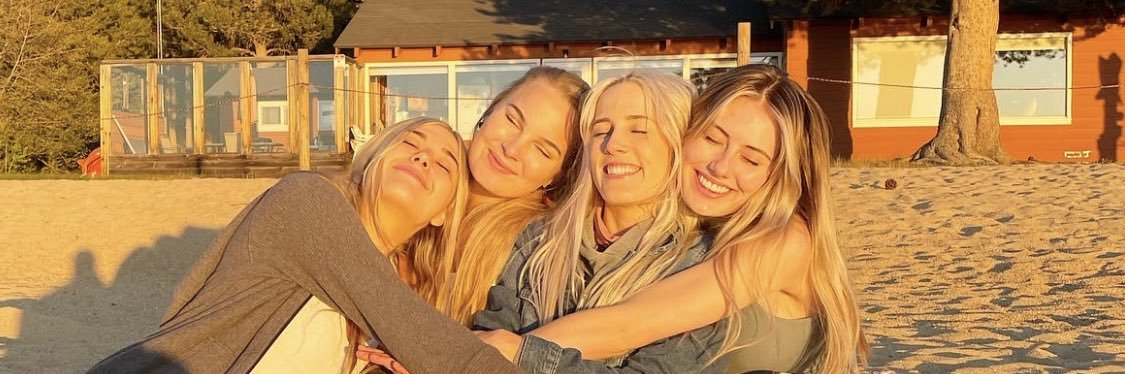 jjuliastringer's profile banner image