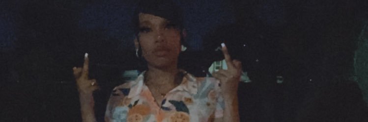 Mrs. Dont follow back 😏 but U can call me Star banner