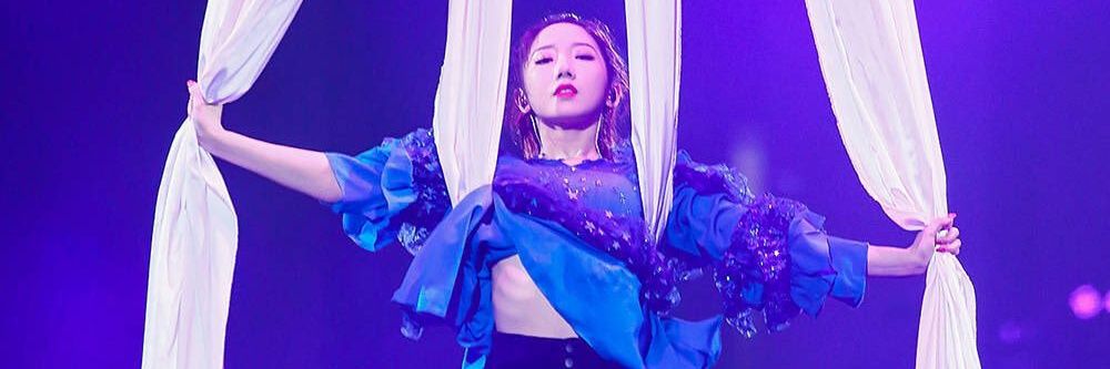 loonaxxworld's profile banner image