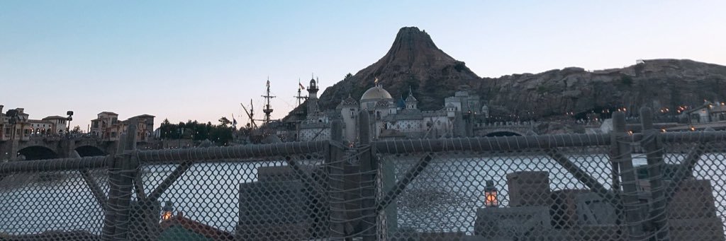 akynrm's profile banner image