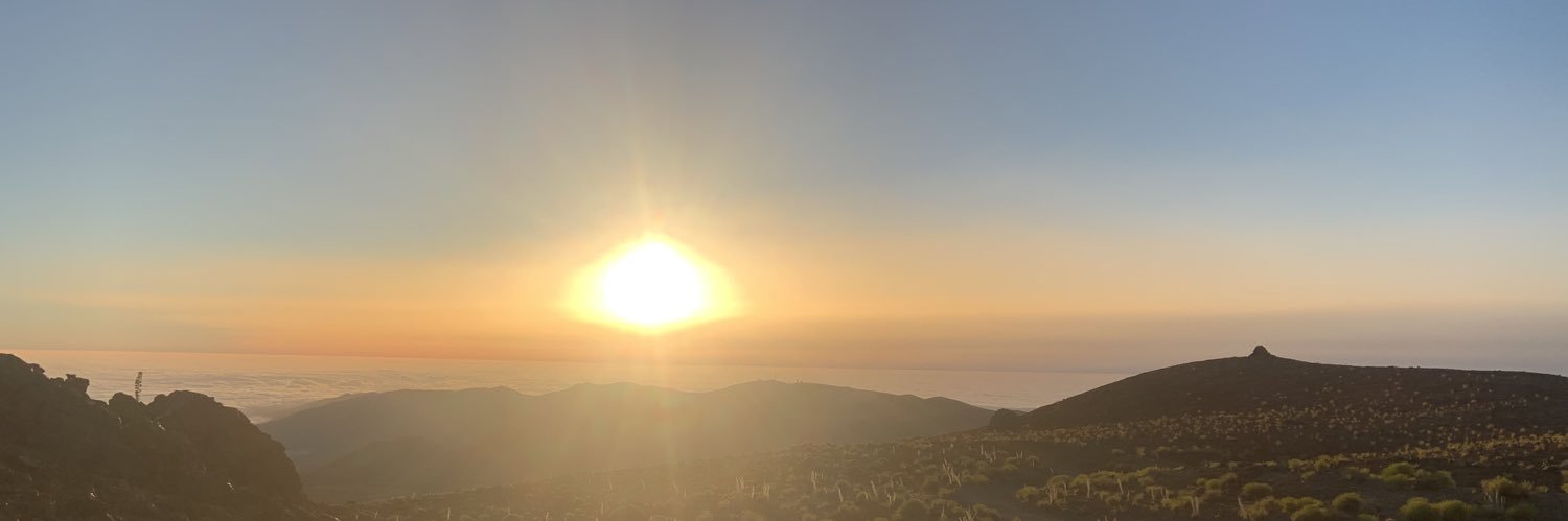 Bitcoinfree888's profile banner image