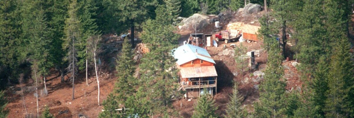 𝕊𝕒𝕟𝕥𝕠𝕣𝕚𝕟𝕚 banner