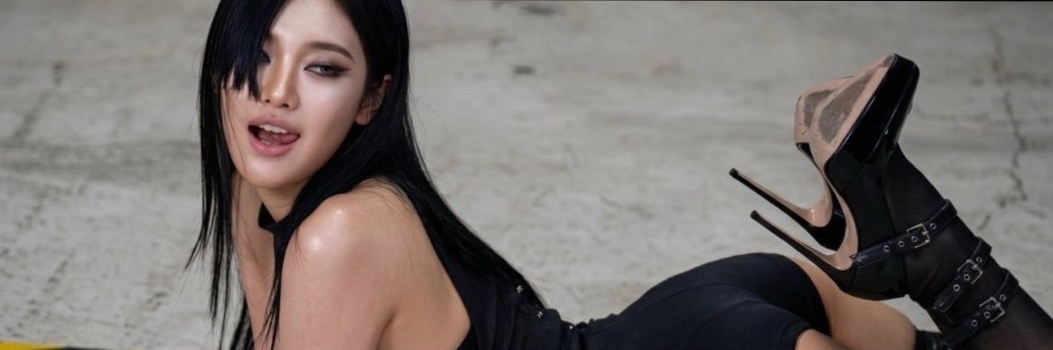 vampirekattee's profile banner image