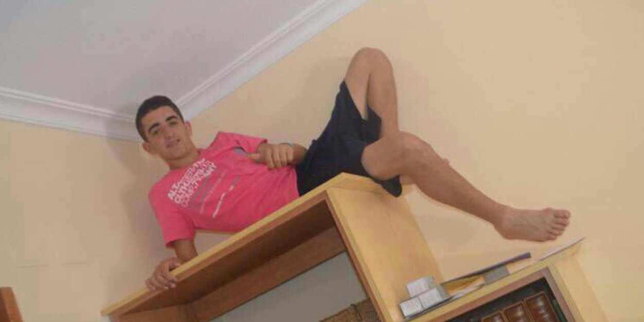 enaniito's profile banner image
