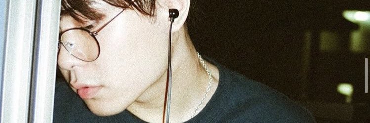 ____727325's profile banner image