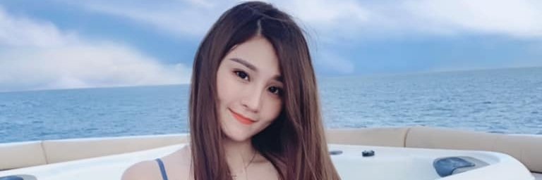 Christine13Tang's profile banner image