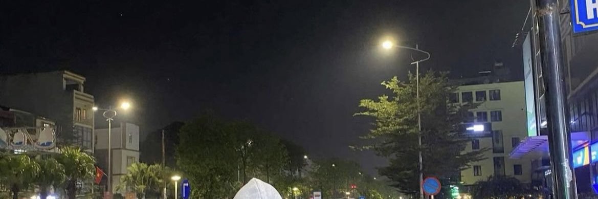 moolninn's profile banner image