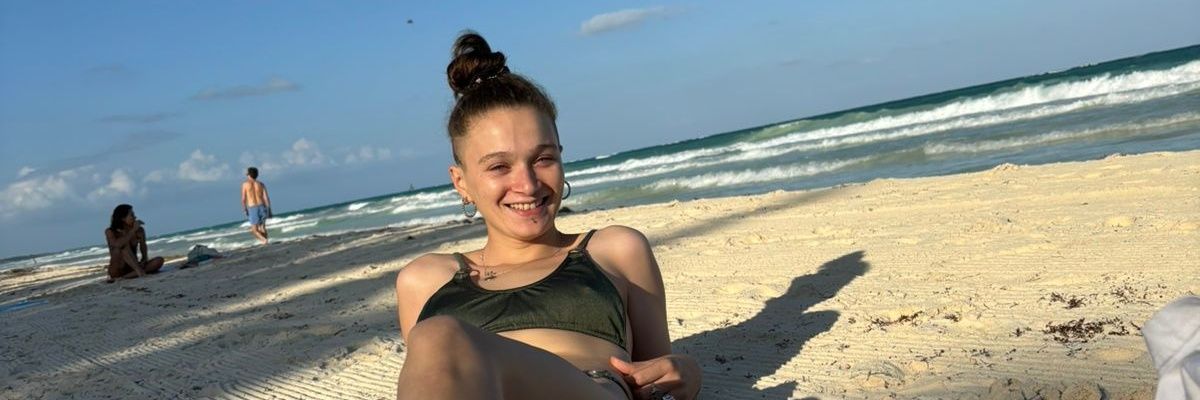 LuliIsuregui's profile banner image