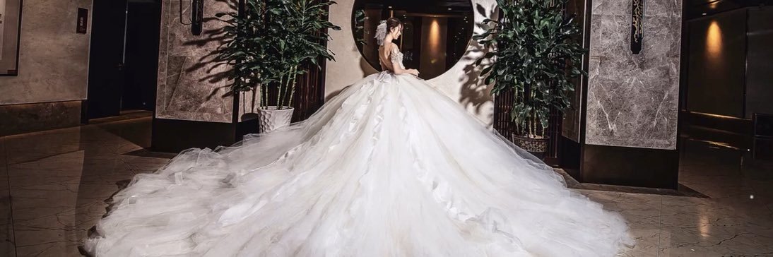 prettylonggown's profile banner image
