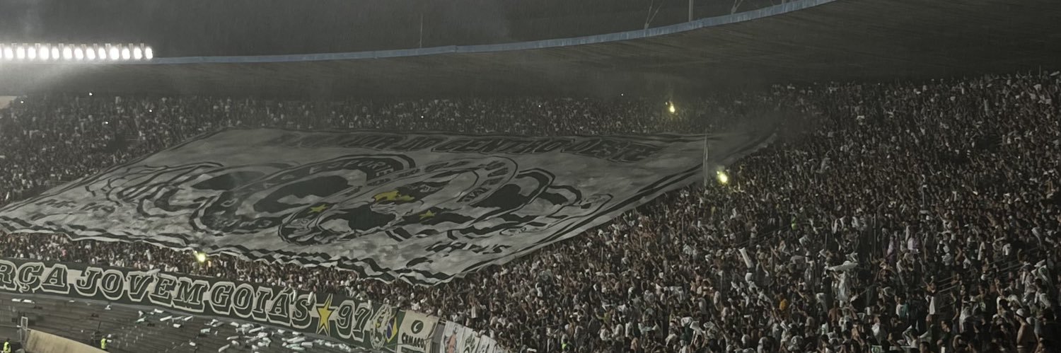camiis_l's profile banner image